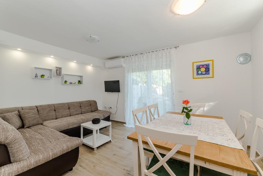 Apartment Robinson Podvrsje Eksteriør billede